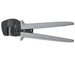Pince à sertir MC4 et MC4-EVO2 pour 4/6/10mm² Stäubli PV-CZM-60100 
